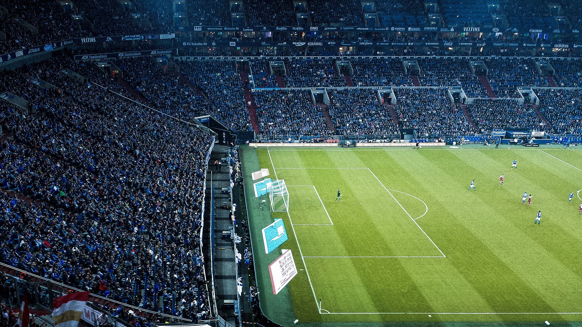 kaiyun-AC米兰强势登顶 意甲竞争白热化，ac米兰最近一次意甲冠军