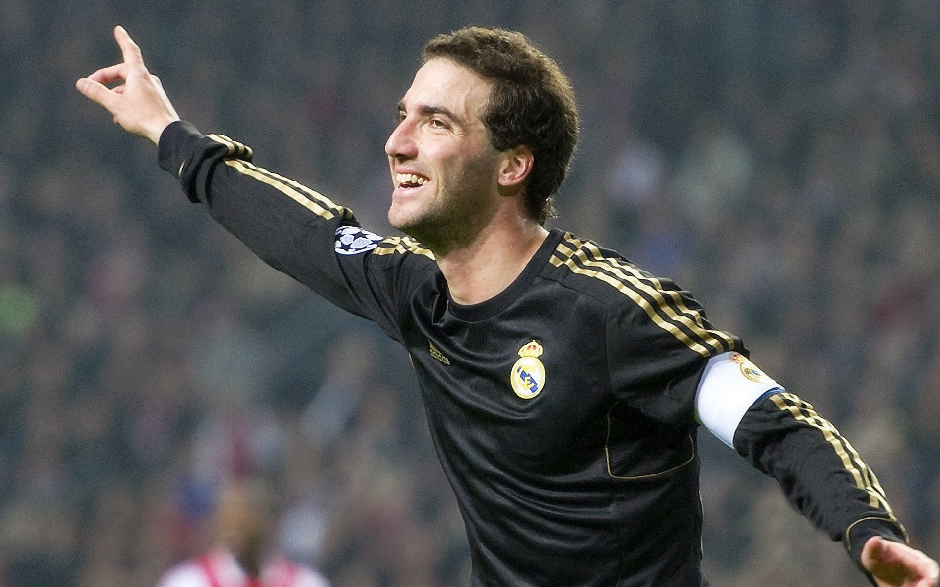 开云APP-三队联赛积分榜竞争激烈，三队联赛积分榜竞争激烈的球员